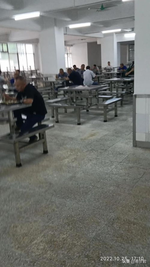 昔日十万人忙碌的裕元厂，今朝寂寥落寞，制设冷备